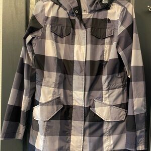 🖤🤍 North Face Black and White Rain Jacket 🖤🤍
